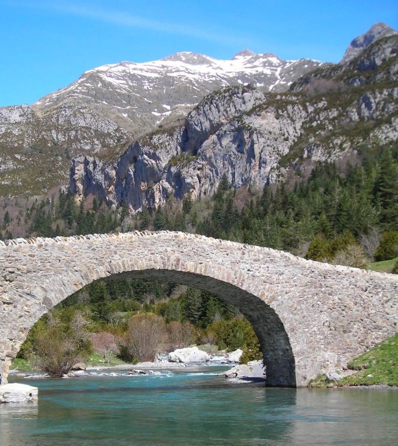 Puente de los Navarros. Foto: Turismo de Aragón.